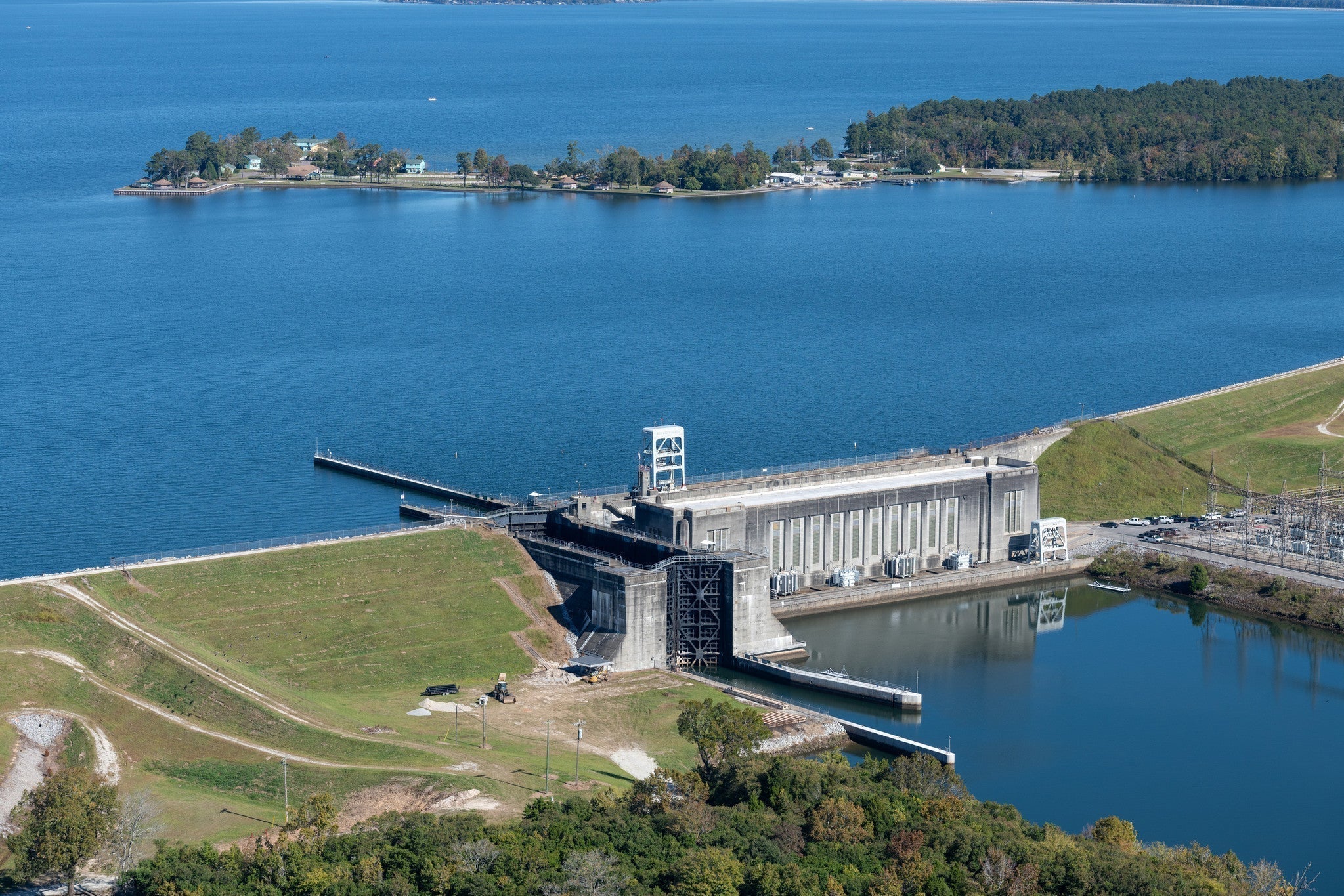 Navigating the Pinopolis Lock: A Gateway to Lake Moultrie Adventures
